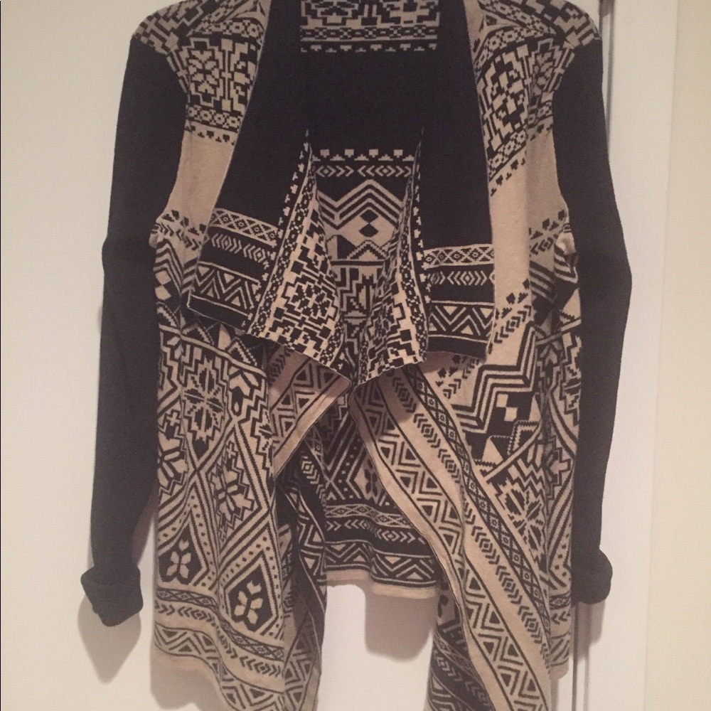 Lucky Brand Sweater. Trendy And Beautiful